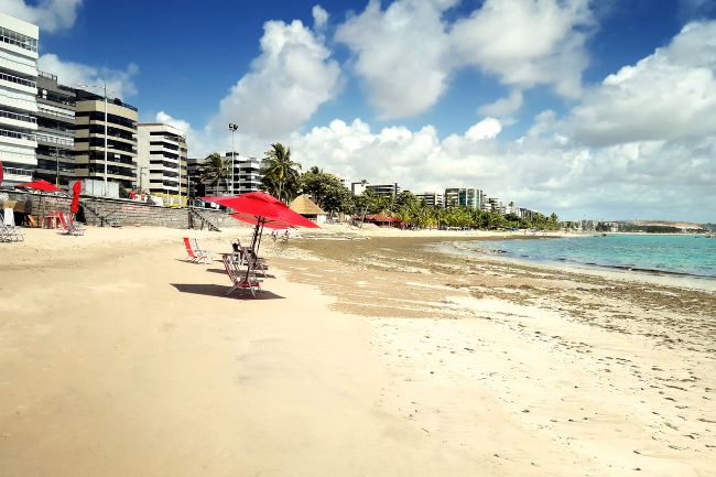 As piscinas naturais de Pajuçara e Ponta Verde
