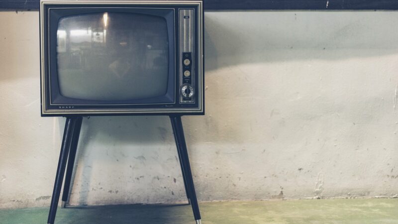 Esses aparelhos transformam qualquer TV antiga em uma smart poderosa