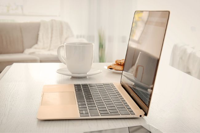 Notebook com Ryzen 5 ou Intel i5: qual entrega melhor performance pelo preço?