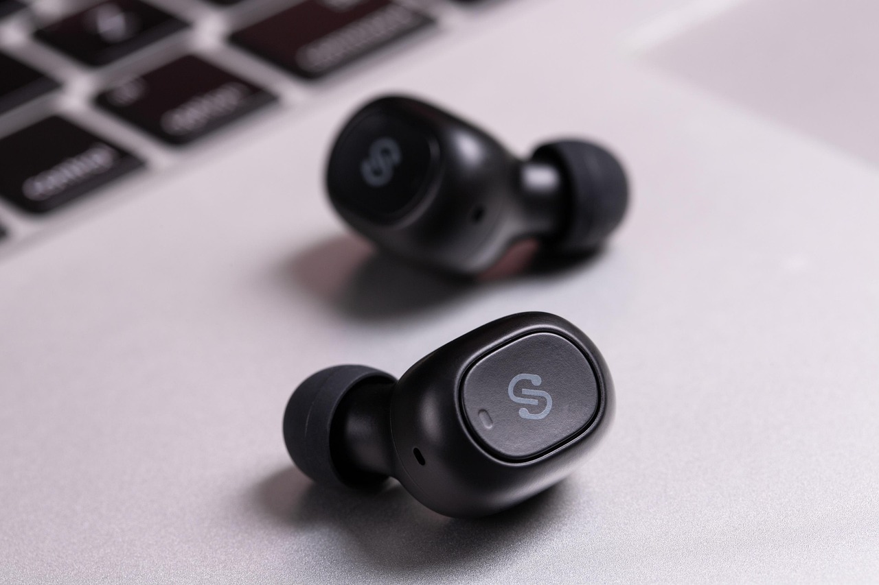 O que há por trás do sucesso dos fones de ouvido Bluetooth baratos