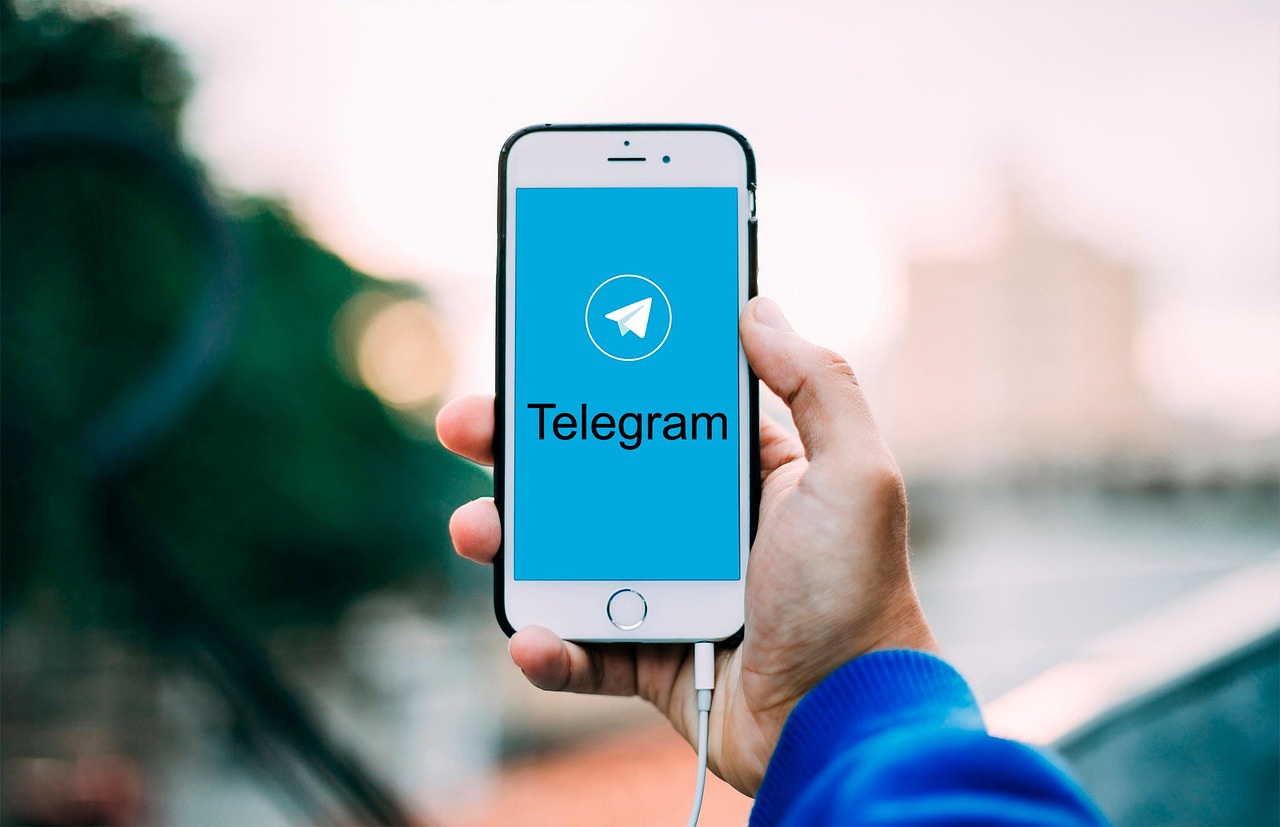 Por que tanta gente está migrando do WhatsApp para o Telegram sem olhar pra trás