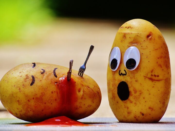 Significado de sonhar com facada em outra pessoa: 5 mensagens impactantes