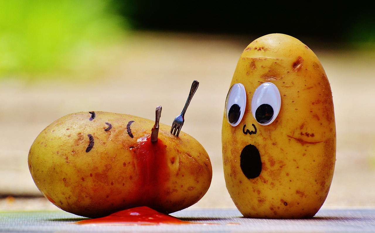 Significado de sonhar com facada em outra pessoa: 5 mensagens impactantes