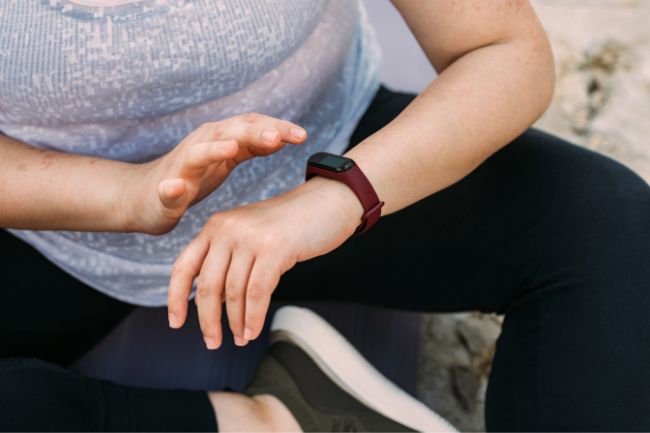 Smartband baratinha que monitora sua saúde melhor do que modelos caros