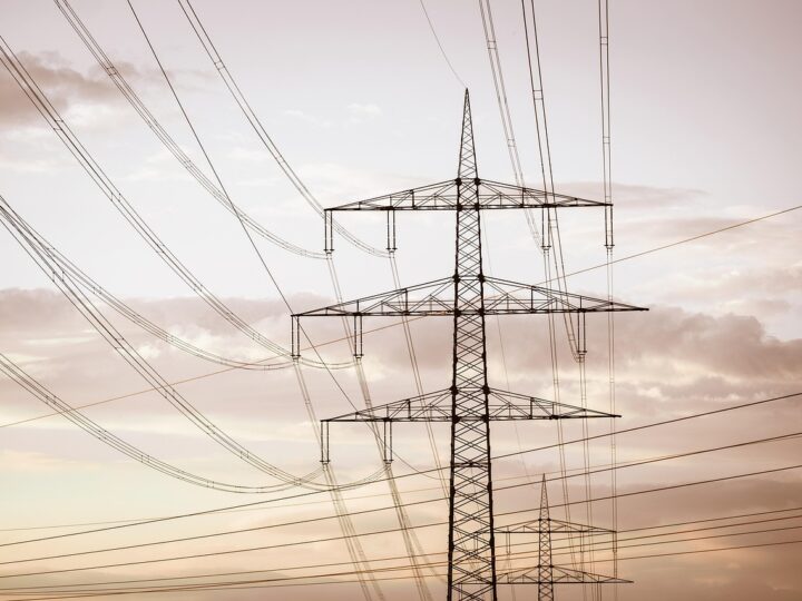 Você sabia que o estabilizador pode estar atrapalhando mais do que ajudando seus eletrônicos?