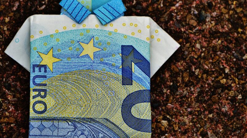 Sonhar achando dinheiro: 5 significados que trazem prosperidade agora