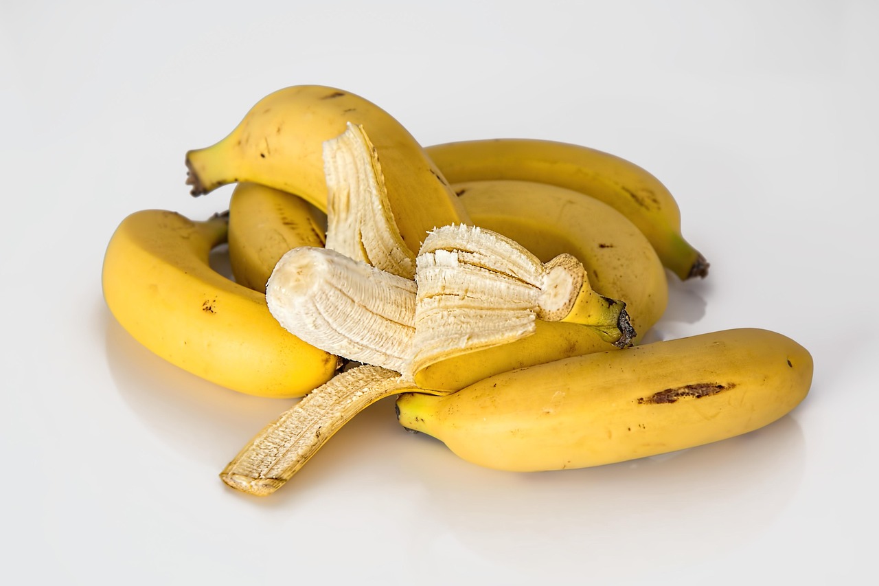 Sonhar com banana: 5 significados que alertam para desafios à frente