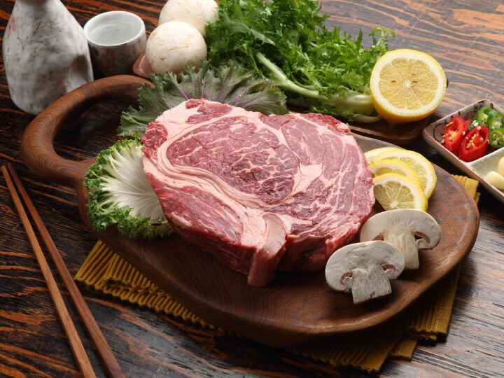 Sonhar com carne de boi: 5 interpretações que vão te deixar curioso