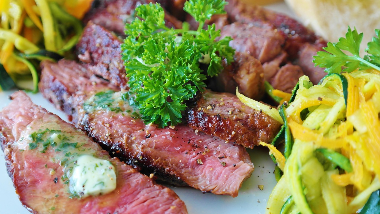 Sonhar com churrasco: 5 sinais de abundância que vão te deixar animado
