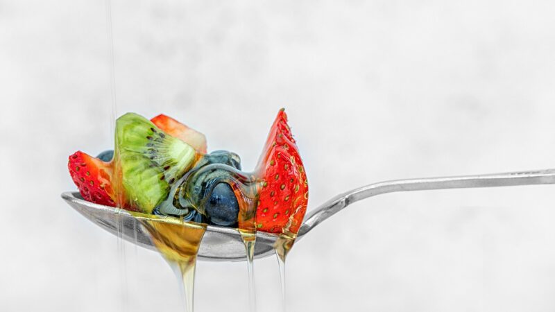 Sonhar com comida estragada: 5 interpretações que alertam para perdas