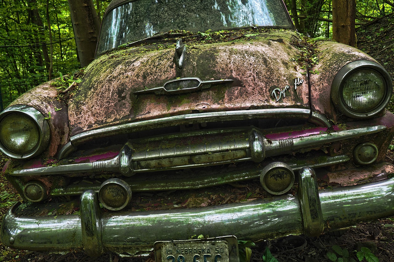 Sonhar que bateu o carro: 5 interpretações sobre perdas e cuidados