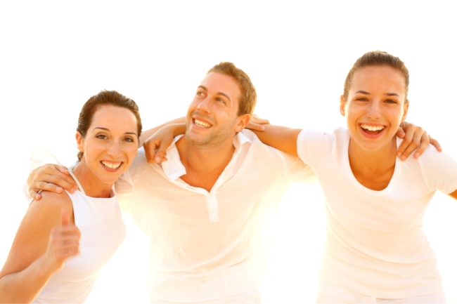 Sonhar com pessoas de branco: 5 mensagens espirituais que você precisa saber