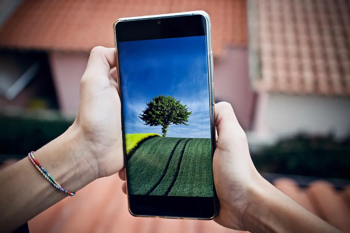 Conheça o Moto g24: aparência sofisticada e preço que cabe no bolso