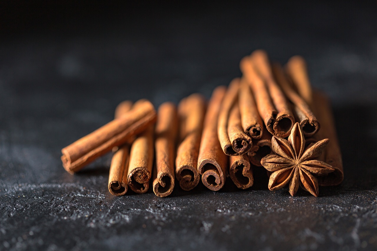 Banho de canela: 5 benefícios poderosos para atrair prosperidade