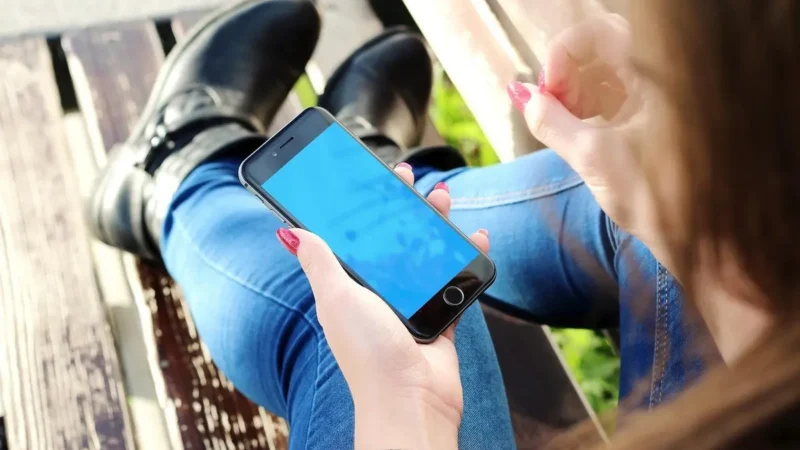Especialistas revelam os melhores smartphones de até R$ 1.000 com ótimo custo-benefício