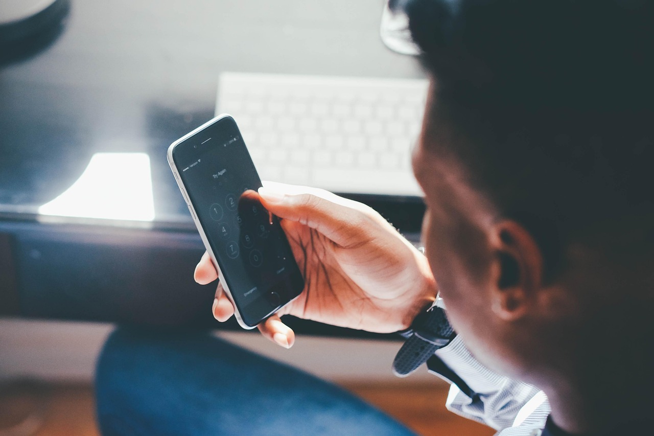 MDS no WhatsApp: 5 significados da gíria que você precisa entender