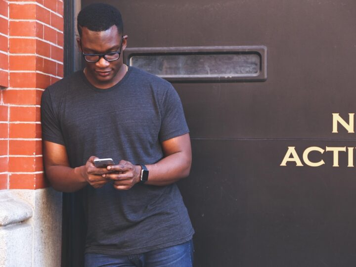 Mensagem para deixar um homem louco no WhatsApp: 5 textos irresistíveis