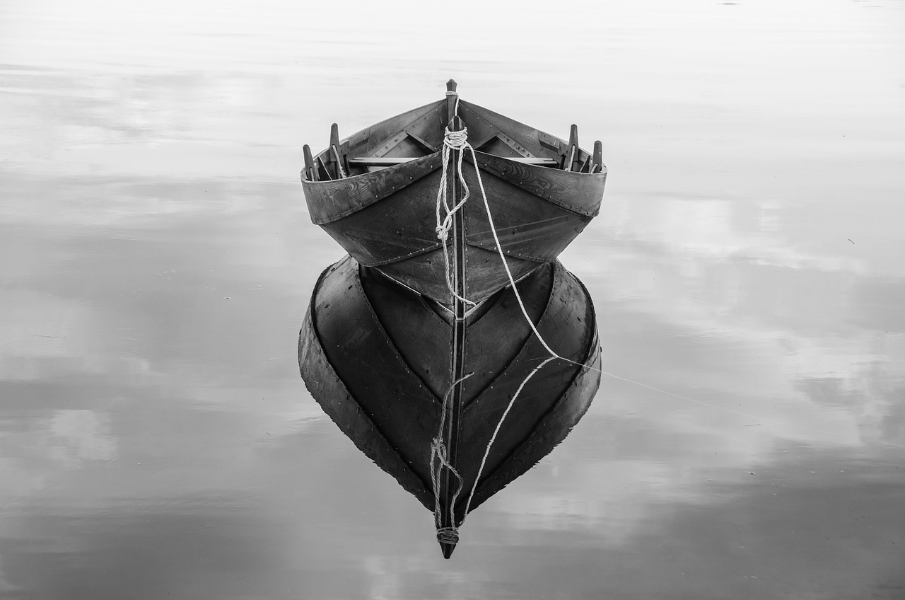 Sonhar com barco na Bíblia: 5 significados espirituais sobre sua jornada