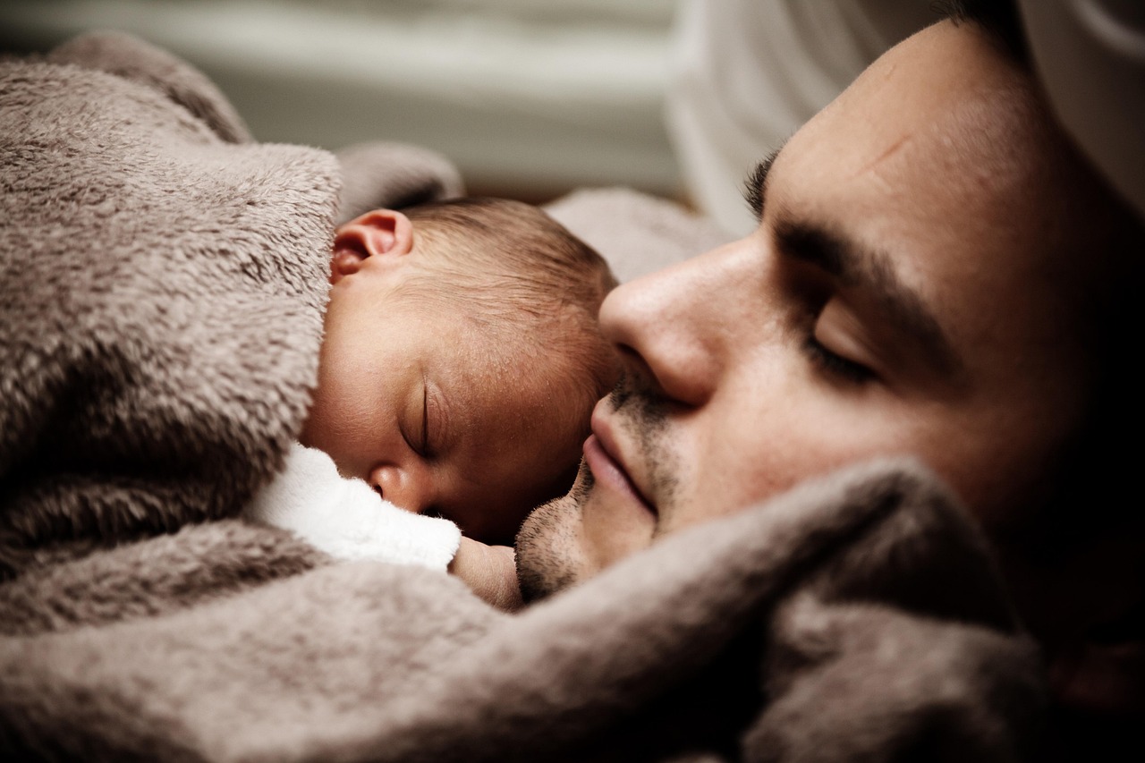 Sonhar com filho se afogando: 5 significados intensos que exigem atenção