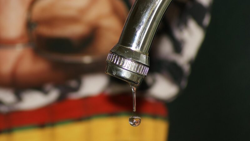 Sonhar com goteira: 5 sinais que você está deixando algo passar despercebido