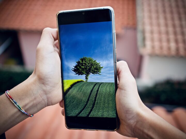 Sonhar com tela de celular quebrada: 5 sinais de comunicação em risco