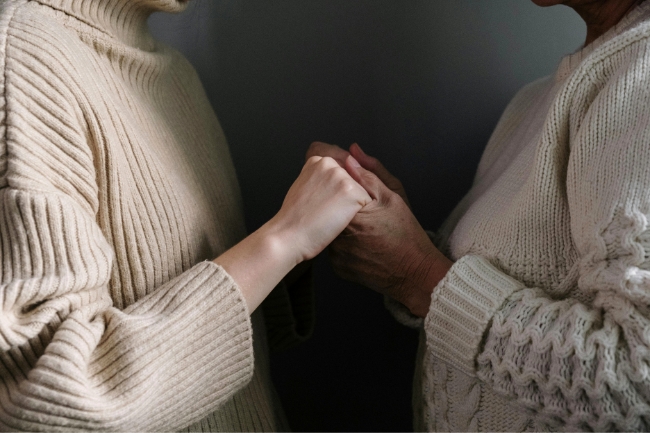 Sonhar com a mãe falecida: 5 mensagens importantes que você deve ouvir