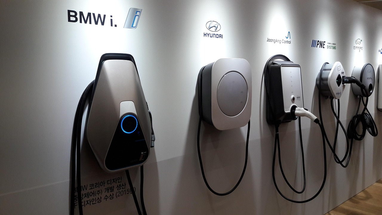Carregador turbo pode danificar seu celular? Veja o que dizem os especialistas