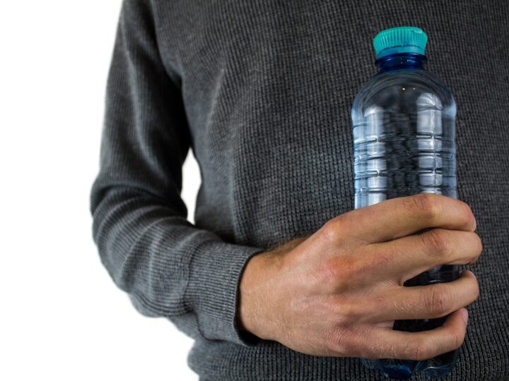 Peso de 1 litro de água: descubra a resposta simples