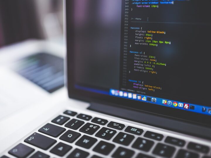 Profissões com s: veja as que estão se reinventando com a tecnologia