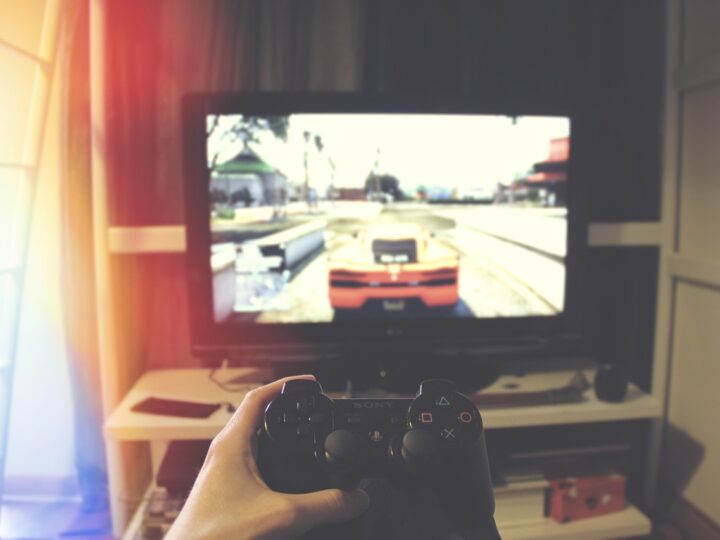 Smart TVs de entrada estão melhores que modelos caros? Veja o que ninguém te conta