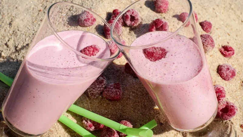 5 receitas de drinks refrescantes para o verão