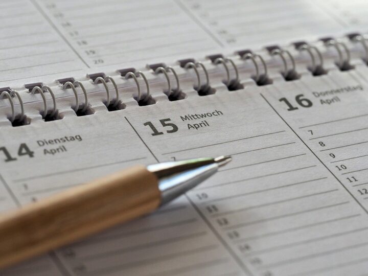 O que acontece todo fim de mês Eventos comuns