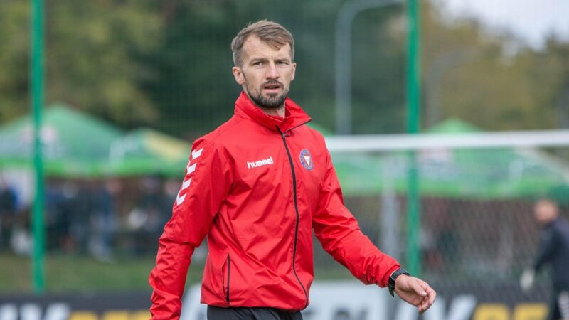 Quem é mais rico: Neymar ou Ronaldinho Gaúcho?