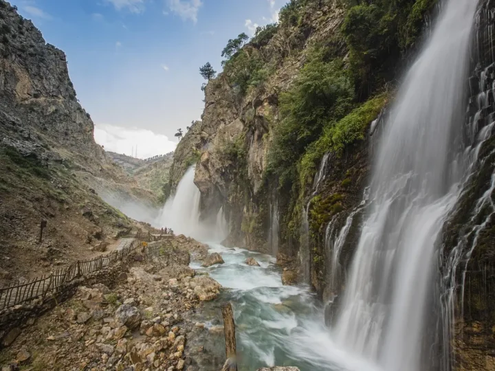 Roteiro Secreto: 5 Lugares Incríveis para Conhecer no Paraná