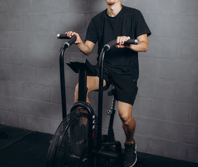 Pedalando em Casa: 5 Alternativas Baratas à Academia!