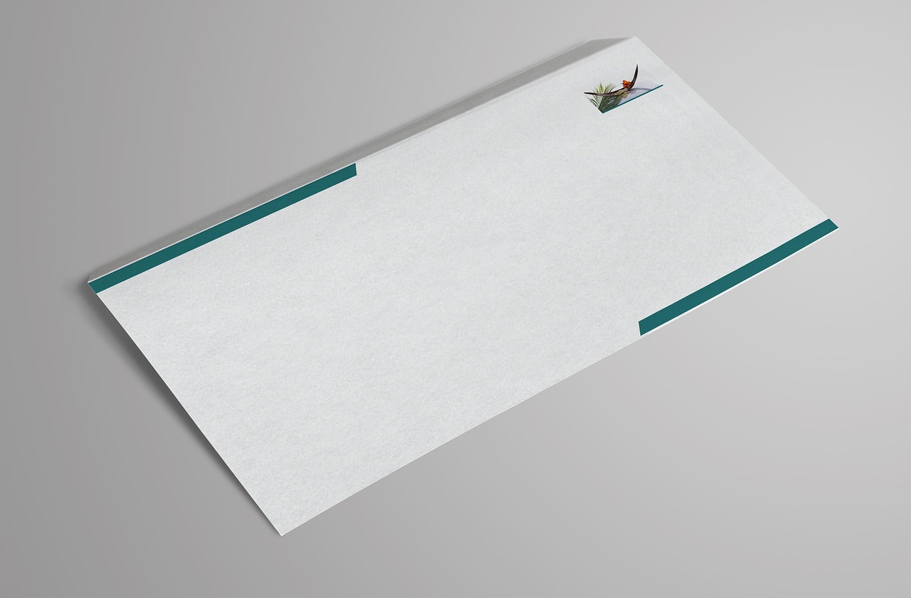 Como dizer que a pessoa está em cópia no e-mail