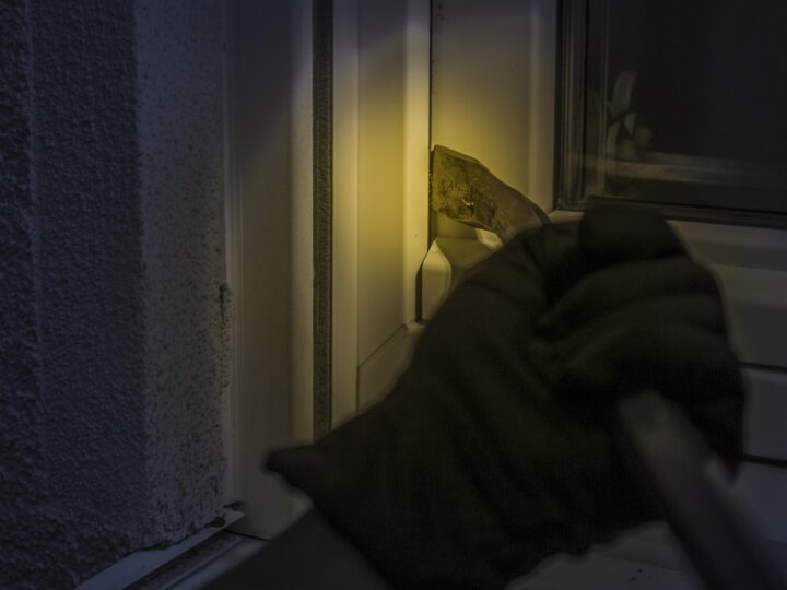 Tem blitz de madrugada?