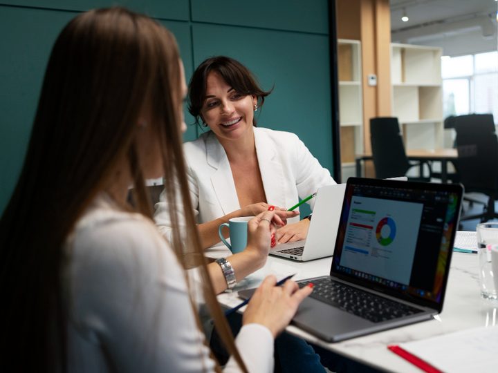 Como contratar uma agência de CRM?
