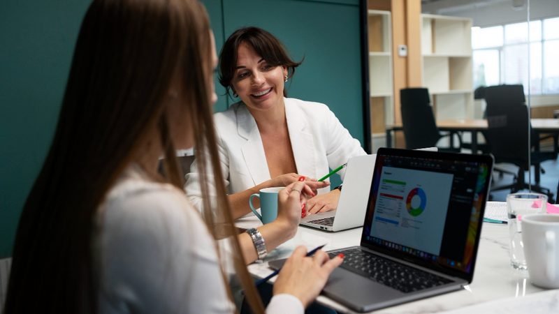 Como contratar uma agência de CRM?