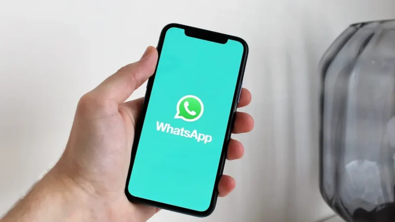 Como personalizar WhatsApp e Instagram com letras diferentes, símbolos e figurinhas